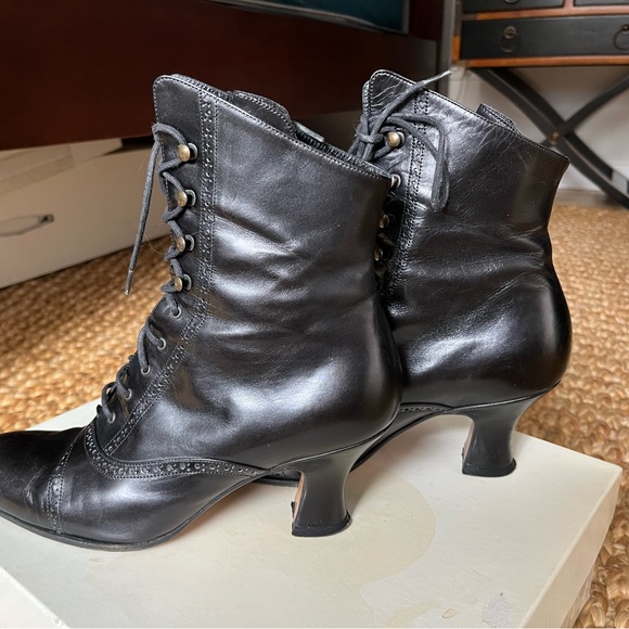 Varda Shoes Varda Black Leather Granny Boots Handmade In Italy